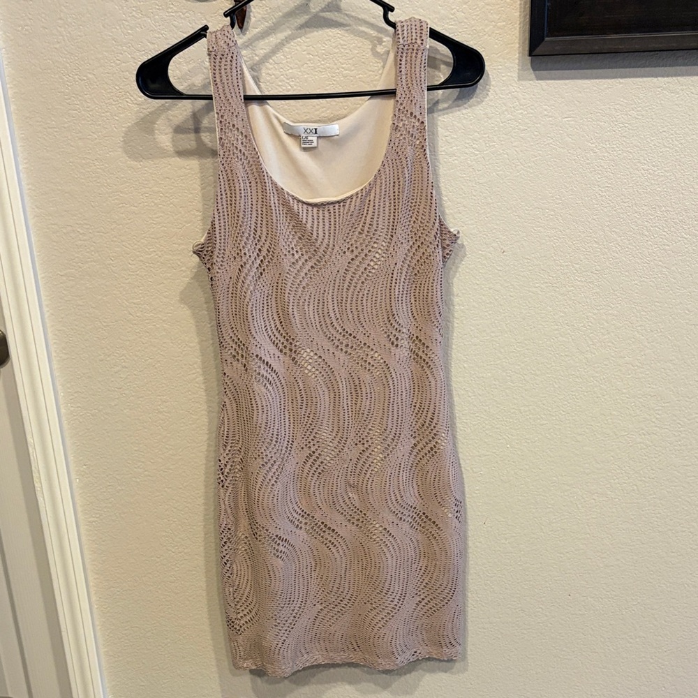 Forever 21 Taupe Wave Pattern Mini Dress